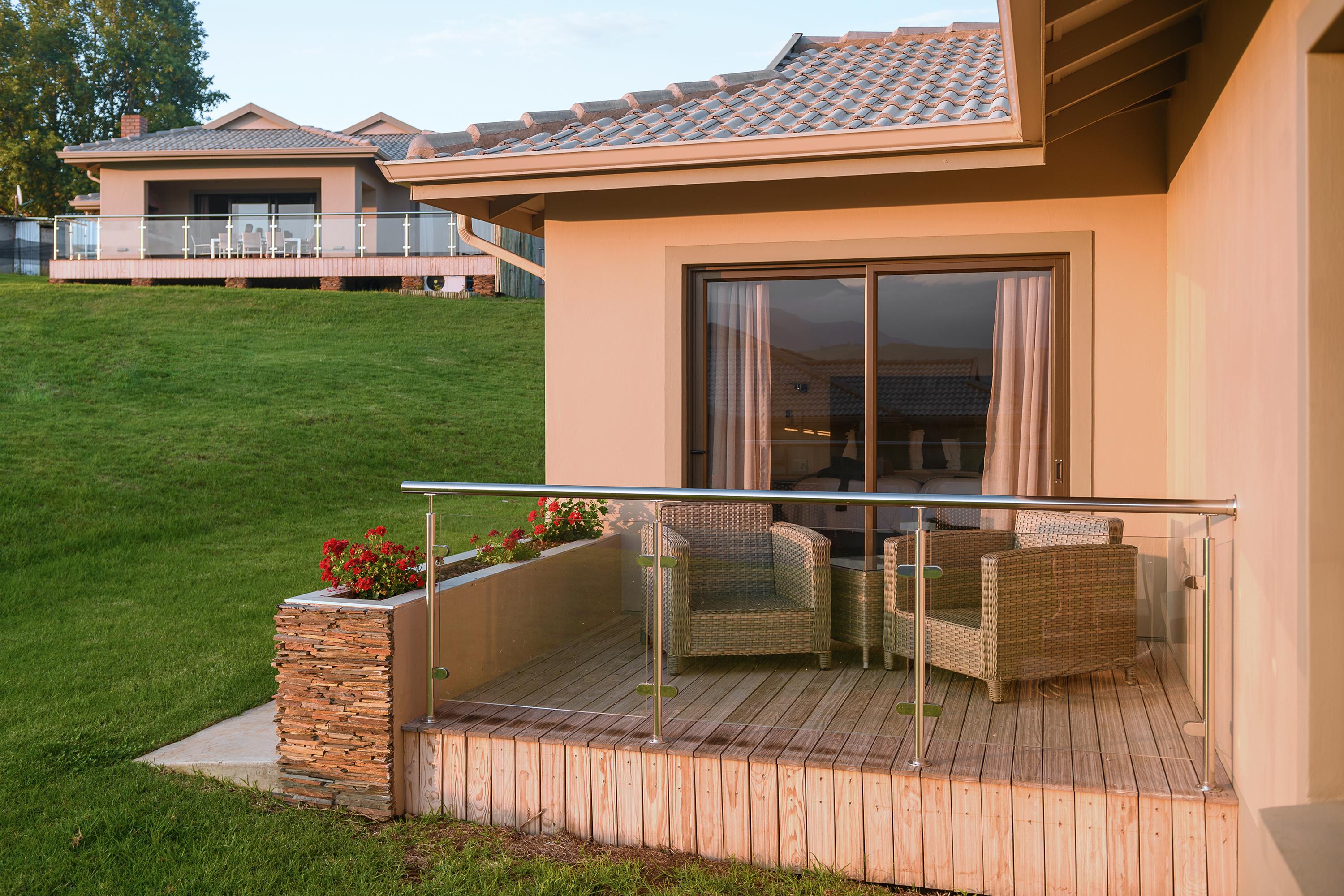 Cayley Mountain Resort Champagne Valley Kültér fotó