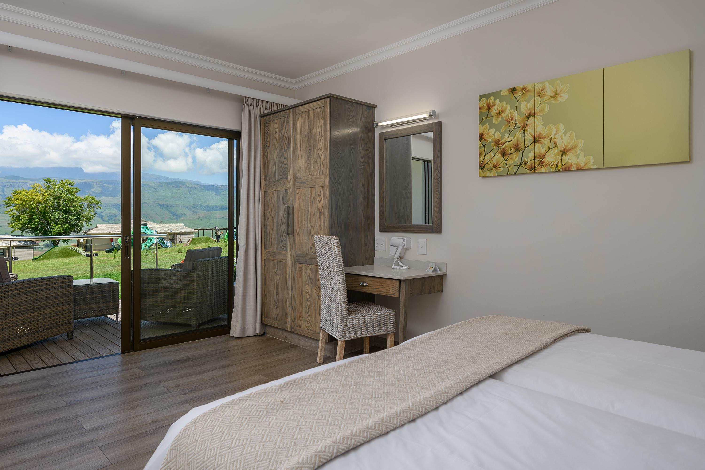 Cayley Mountain Resort Champagne Valley Kültér fotó